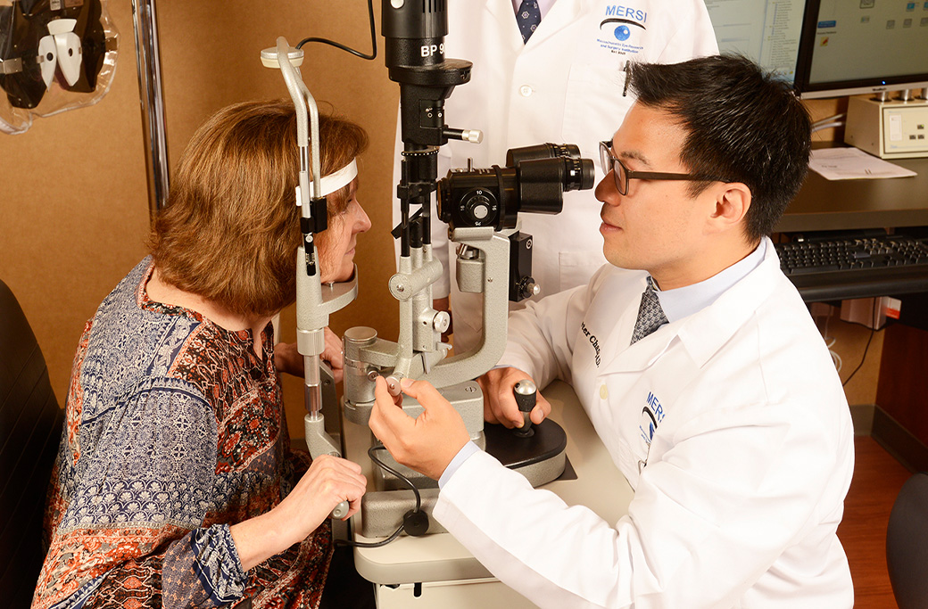 What happens during an initial uveitis clinical evaluation?
