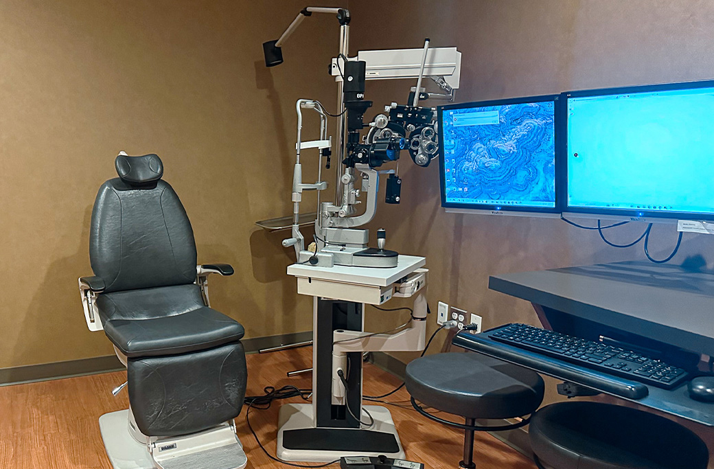 Advanced retinal imaging used to diagnose causes of sudden vision changes