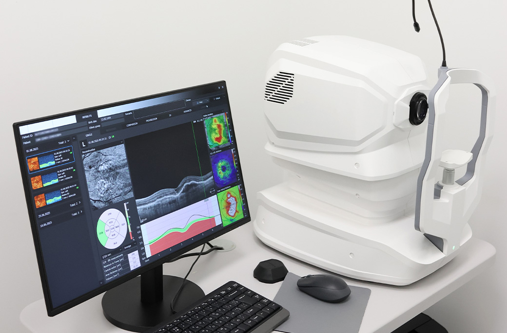 Retinal imaging used by an ophthalmologist to evaluate the retina and macula